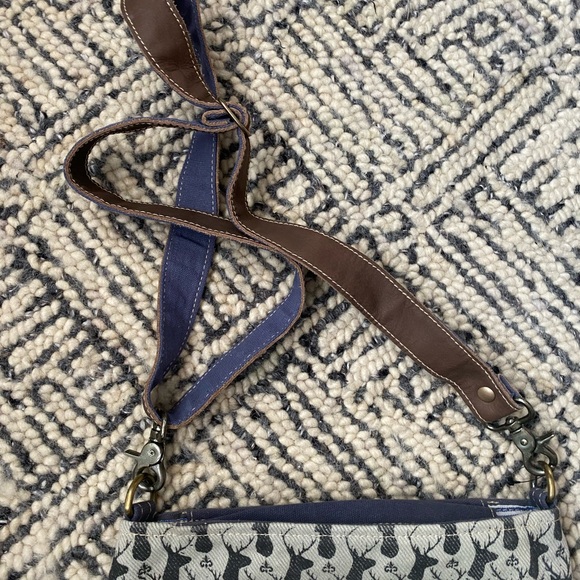 Stylish Brown and Cream Women's Bag - Picture 3 of 8